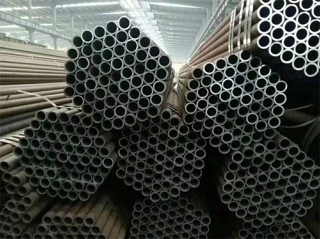 汕头20#石油裂化用无缝钢管
